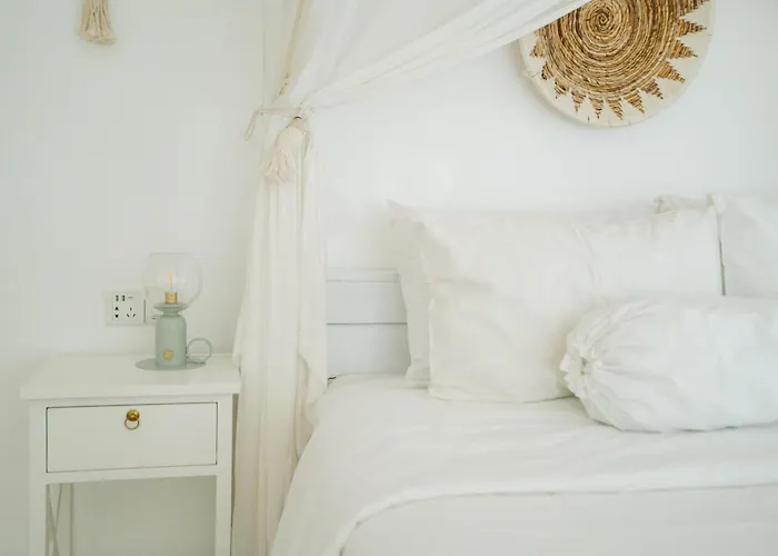 Isaiya Boutique 3*